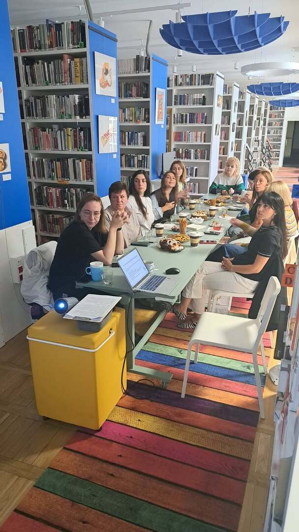 „Biblioteka, w której można być - spotkanie wokół idei trzeciego ...