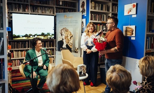 Spotkanie autroskie z Danutą Dworakowską w Bibliotece Głównej - Oddziale dla Młodzieży i  Dorosłych