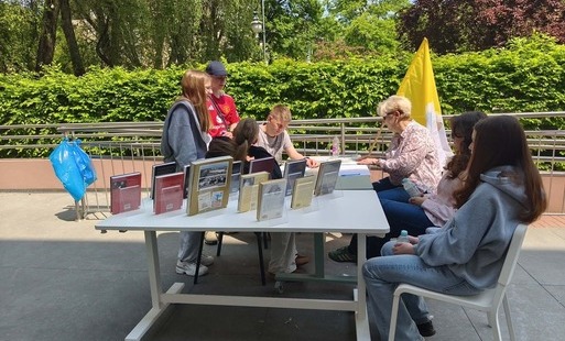 Gra Miejska z Janem Pawłem II zawitała do Biblioteki Głównej